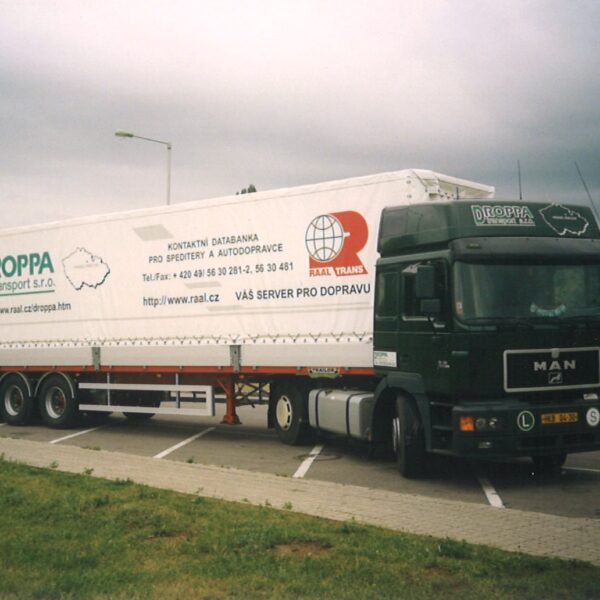 Naše reklama na kamionu firmy Droppa (cca 1998)