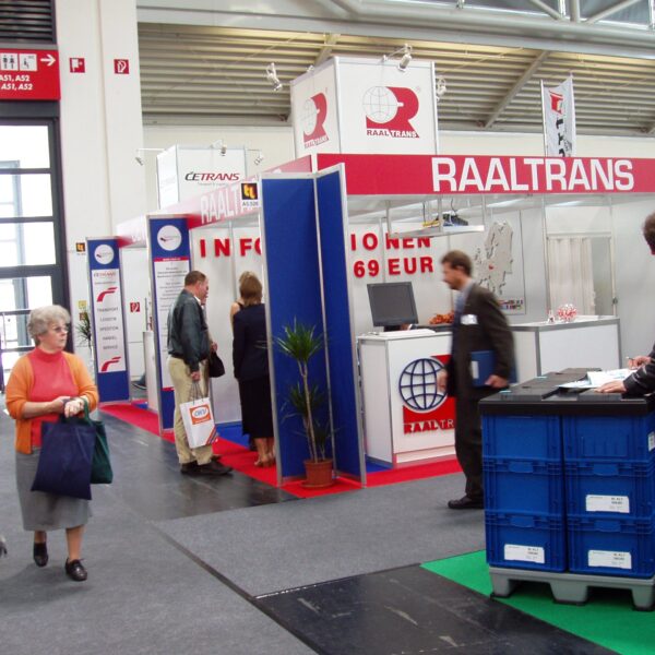 Stánek na veletrhu v Mnichově (2001)